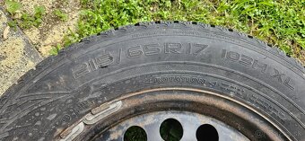 215/65/17 Zimné na diskoch s puklicami - 2
