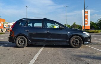 Hyundai i30 CW 1.4i MPI CVVT Classic AC - 2