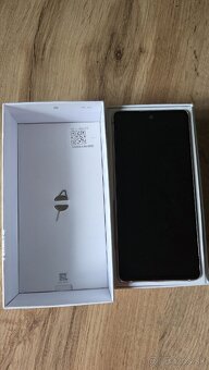 mobil Samsung Galaxy S20 FE - 2