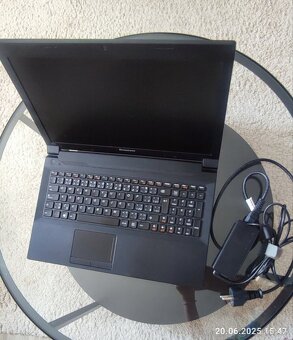 Predám notebook Lenovo B590 - 2