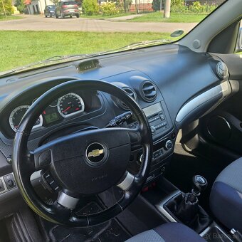Predám Chevrolet AVEO benzín 1.4, 74kW, r.v.2009 - 2