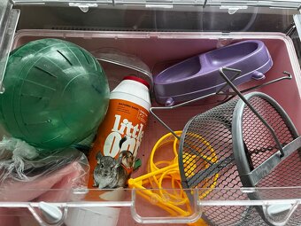 Klietka pre škrečka s rôznym príslušenstvom - 2