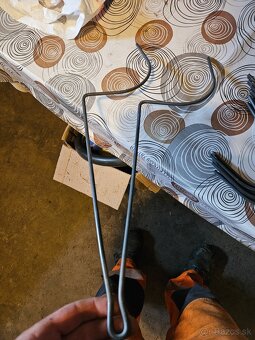 Prsty, palce na slniečkovu hrabačku - 2