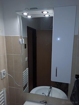 Zrkadlo s osvetlením - 2