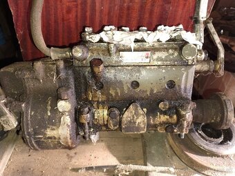 Vstrekovacie čerpadlo V3S - 2