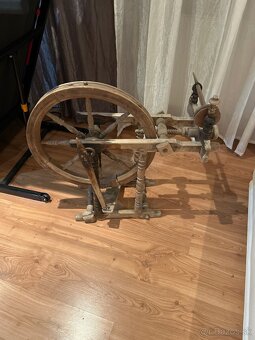 Predám starožitný kolovrátok - 2