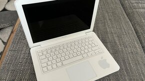 Apple MacBook - 2