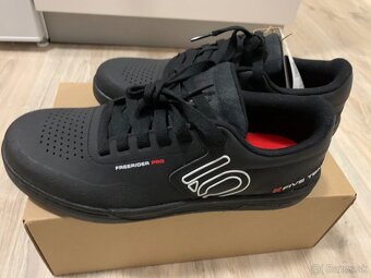 REZERVOVANÉ Adidas Five ten freerider pro - 2