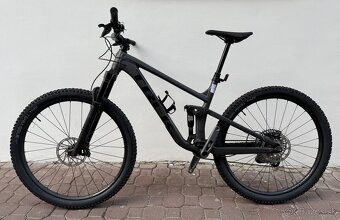 Celoodpružený Trek Top Fuel 8 Gen3 AXS T-Type - 2
