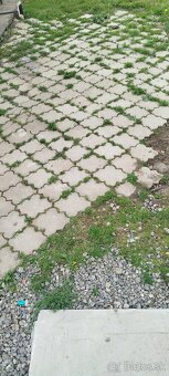 Použitá zámková dlažba - 2