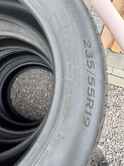 235/55r19 - 2