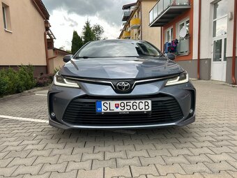 Toyota Corolla Sedan 1.6L - 2