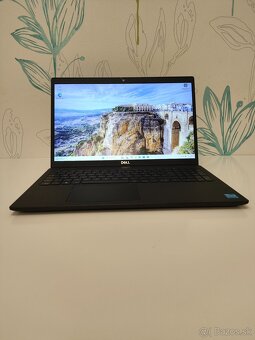 Dell Latitude 3520 i3-1115G4/8 Gb RAM/256 Gb SSD - 2