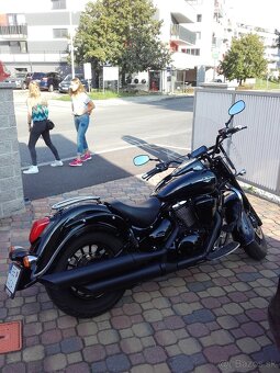 Suzuki VL 800 B - 2