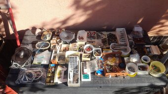 Tesla náhradné diely..., repráky....cena za všetko 180eur - 2