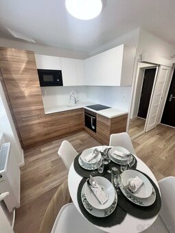 Moderné bývanie v KOMÁRNE - KRÁSNY 2 IZBOVÝ BYT NA PREDAJ - 2