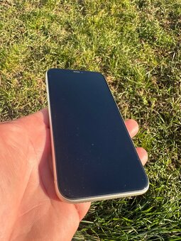 iPhone 11 White 64 GB - 2