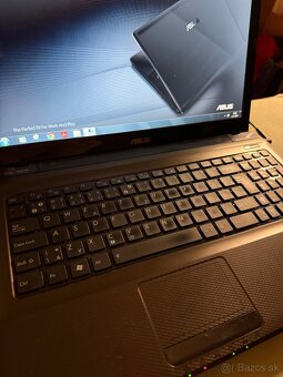 Predám notebook ASUS X52F - 2