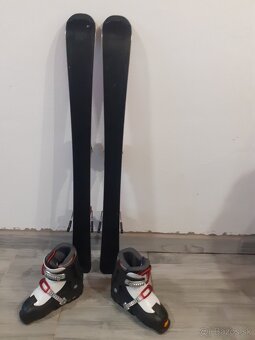 Predám detské lyže atomic redster - 2