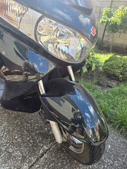 Suzuki Burgman 125 - 2