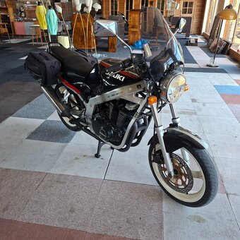 Suzuki GS 500 E - 2