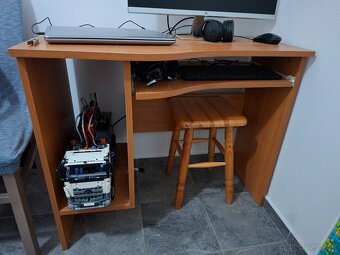 PC stolík - 2