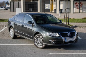 Volkswagen Passat 3.2 V6 Highline DSG 4-Motion - 2