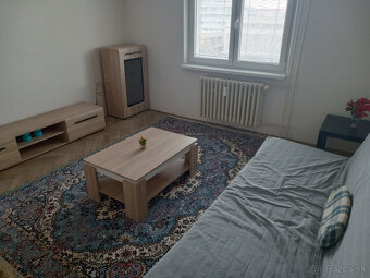 Prenajom pekný 3 izbový byt, balkón, internet - 2