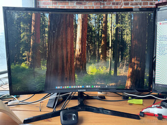 Ponúkame na predaj zakrivený monitor Samsung C27F396FHR 27 - 2