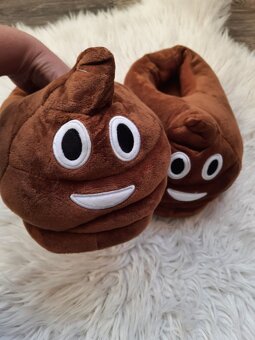 Papuče Kigurumi Poop hnedé, mäkké, plyšové, 35-39 - 2
