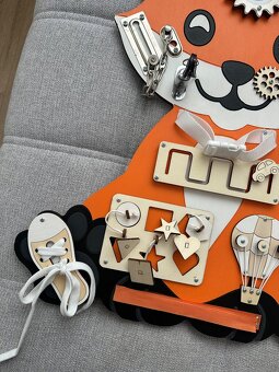 Activity board Líška – drevená manipulačná doska pre deti - 2