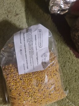 Jedlo pre papagáje (žako) - 2