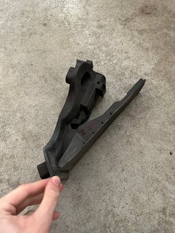 Škoda octavia 2 plynový pedál - 2