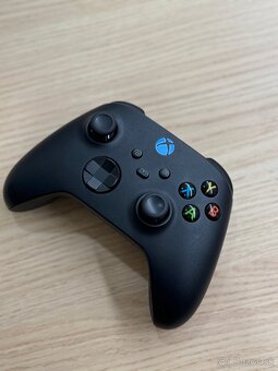 Xbox Series X a Xbox Series S ovladač - 2