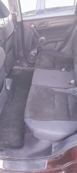 Predám Hondu CR-V  2.2i DTEC ročník 2012 - 2