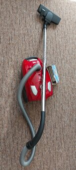 vysávač Electrolux EEG43WR - 2