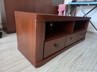 Stolik pod Tv - 2