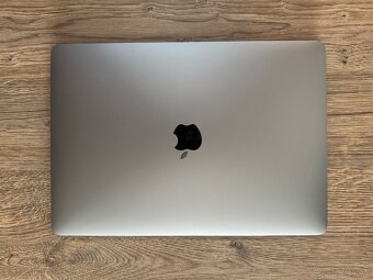Apple Macbook Pro 13" touch bar - 2