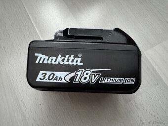 Makita akumulátor + nabíjačka - 2