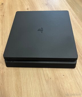 PLAYSTATION 4 SLIM 500GB - 2