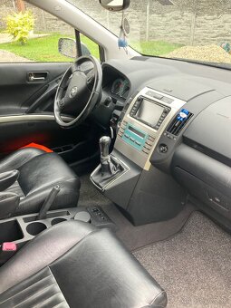 Corolla Verso 7 miest - 2