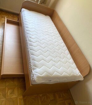 Predam postel 90 cm - 2