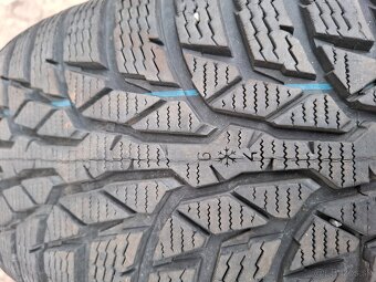 Predám zimné pneu NOKIAN 195/65 R15 - 2