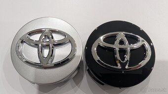 Stredové krytky TOYOTA 62mm - 2
