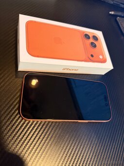 iPhone 17 Pro 256GB Cosmic Orange - 2