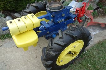 Agzat - podvozok+pluh - 2