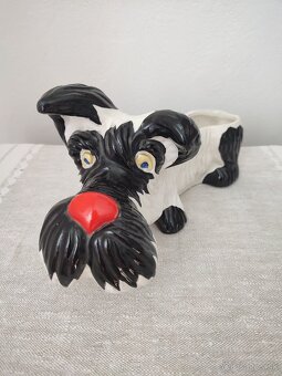 Ditmar Urbach keramická soška pes

 - 2