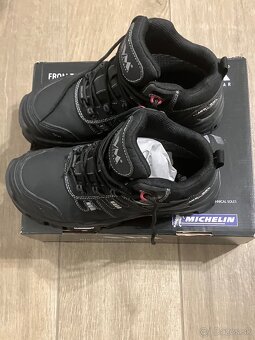 Pracovne topánky - 2