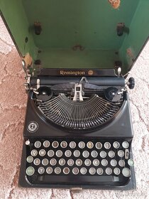 Starožitný písací stroj - 2