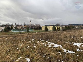 Pozemok na predaj - 340m2 - Vrbov č.5 - 2
